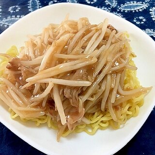 豚肉ともやしのあんかけ焼きそば